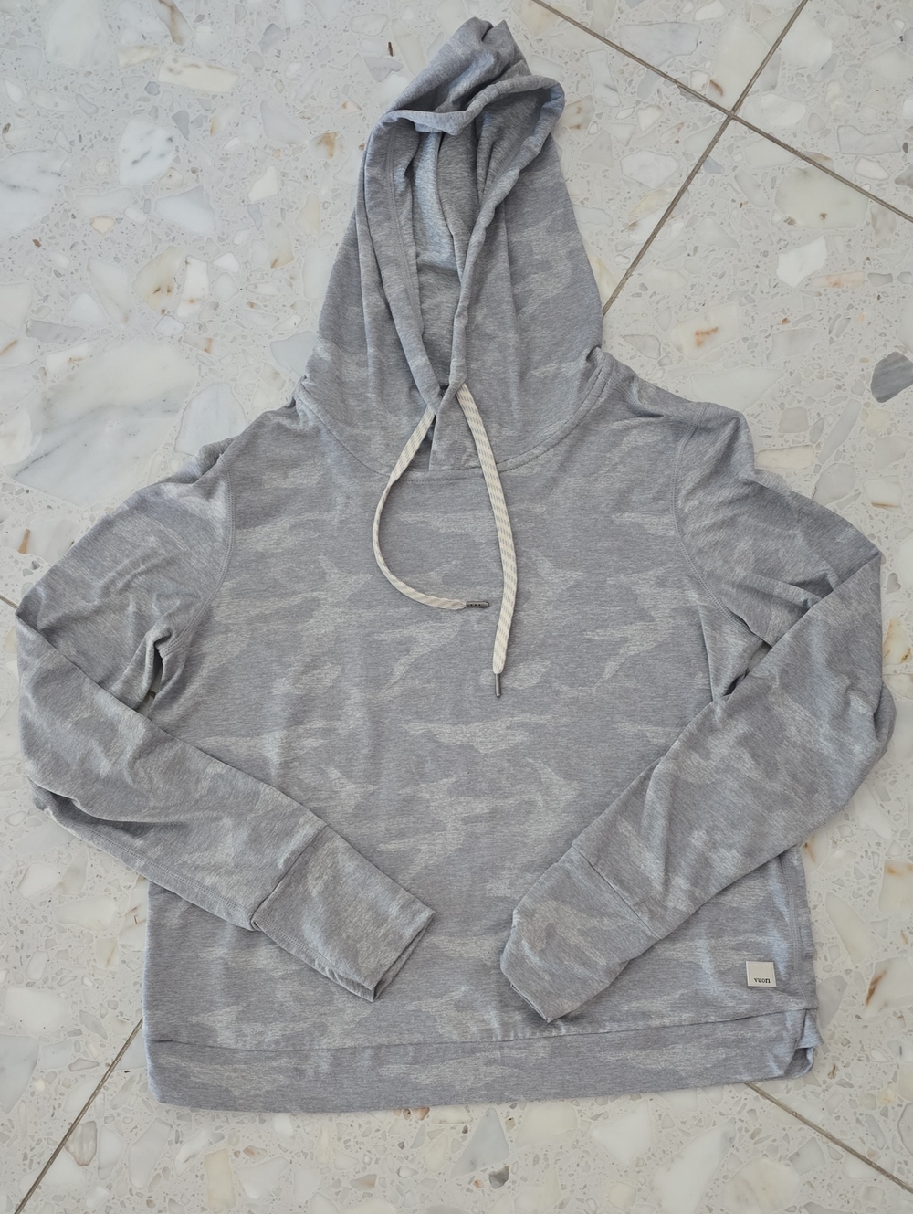 Vuori Womens XS- Crewneck Hoodie - Light Gray Camo